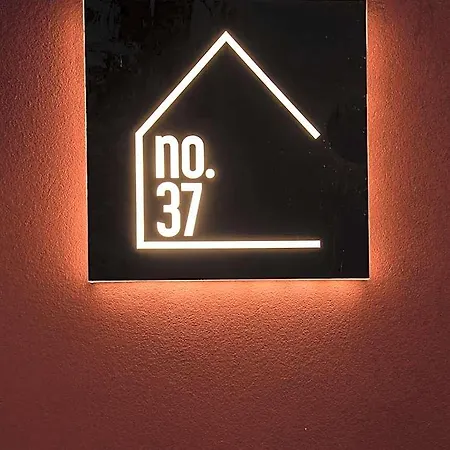 فندق No37 4*