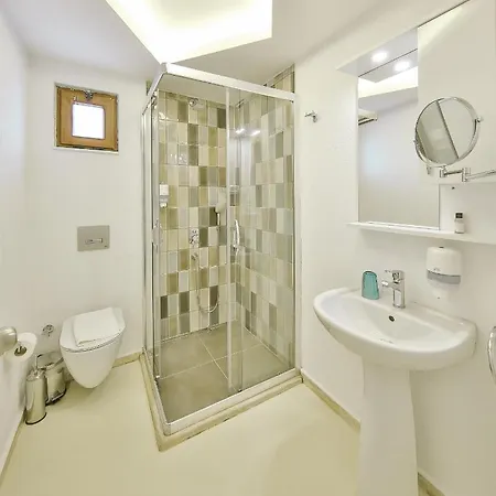 Hotel No37 3*